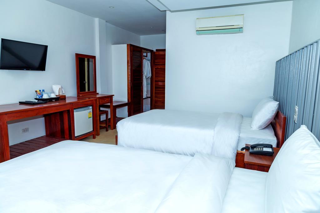 Ly Heng Chhay Hotel Paôy Pêt Exterior foto